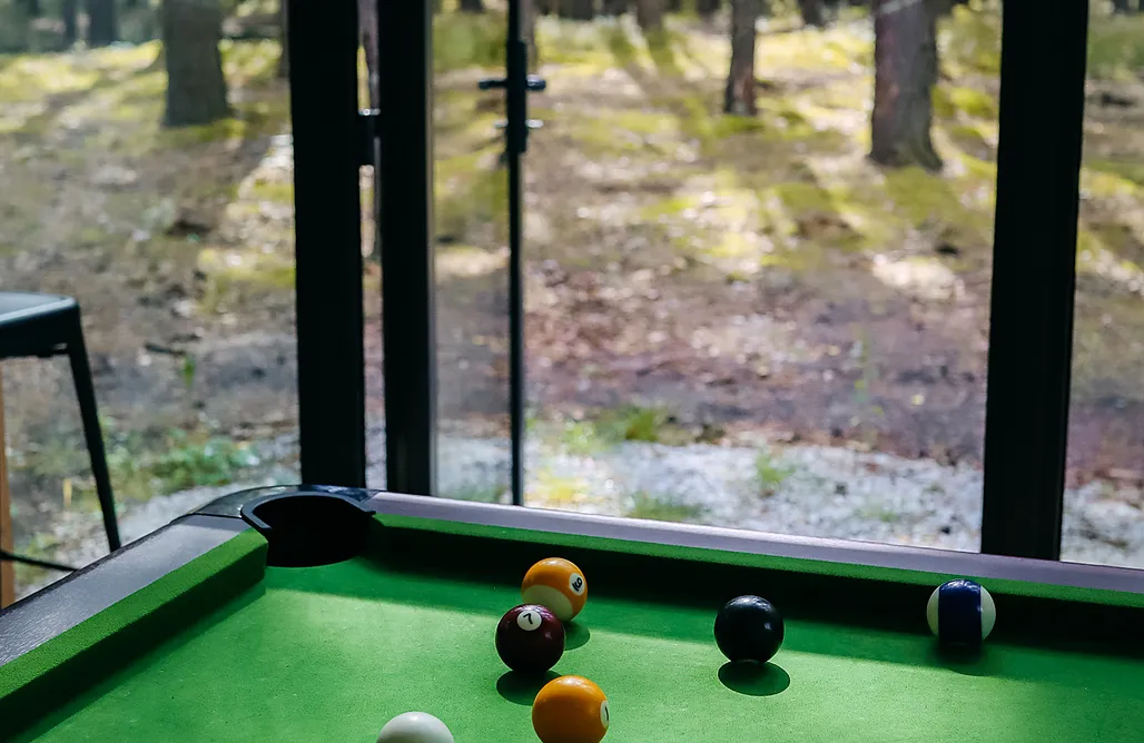 Domek W Lesie Nad Jeziorem Patyki Las Możliwości 1