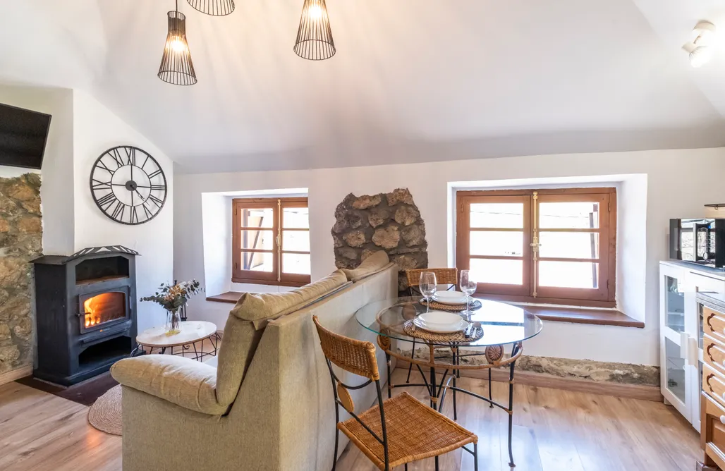 AlohaCamp accommodation Casa La Rueda 5