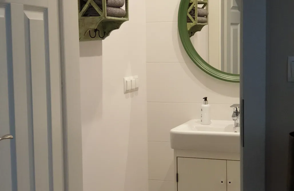 AlohaCamp Pokój 2 os. – Zielone Drzwi 2