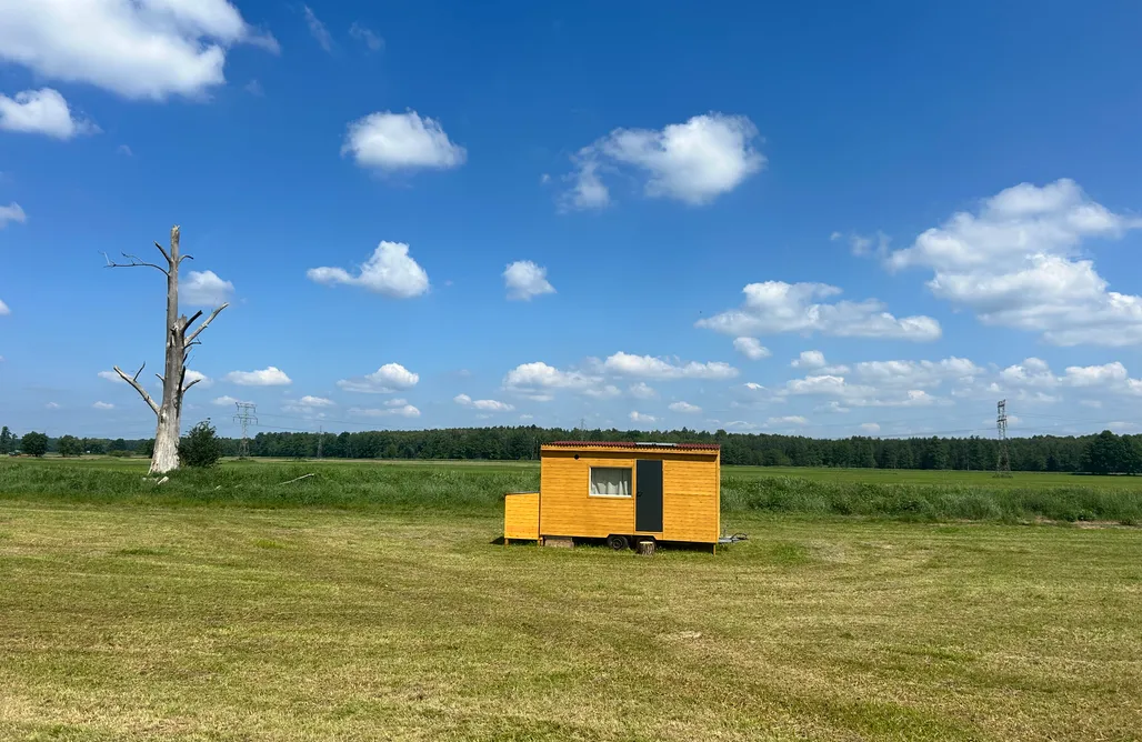 AlohaCamp Łąkowy wóz  1