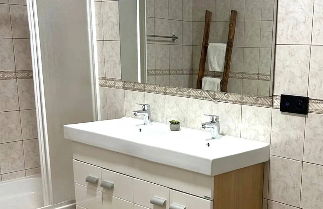 AlohaCamp Pokój 6 osobowy 3