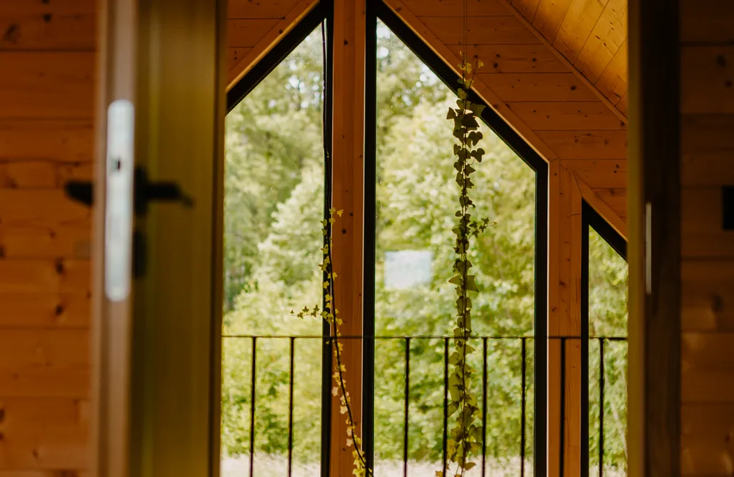 noclegi AlohaCamp Drewniany domek w lesie 4