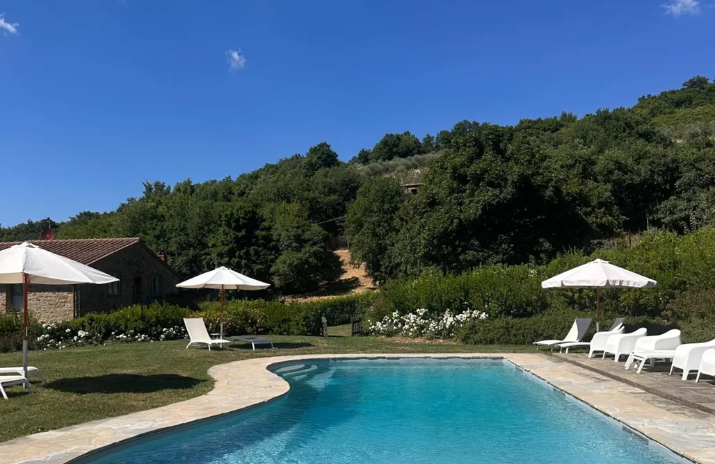 Casa Vacanze Sardegna Resort con vista nel Chianti Rufina 1