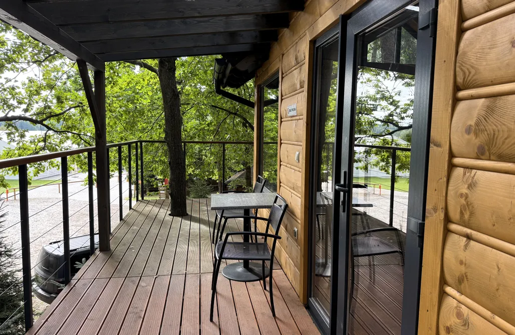 AlohaCamp Domek na drzewie 1