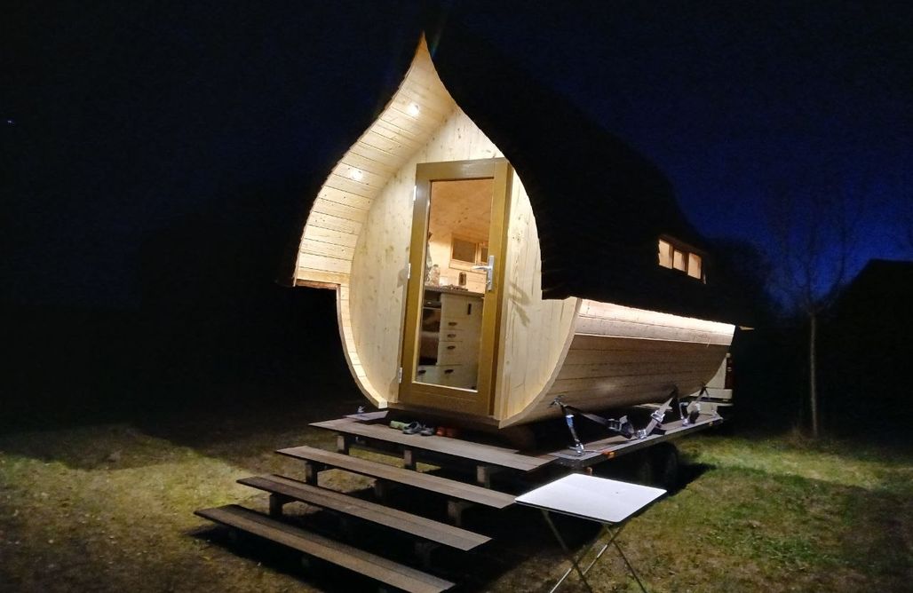 AlohaCamp Autarkes Mikro-Ferienhaus 2