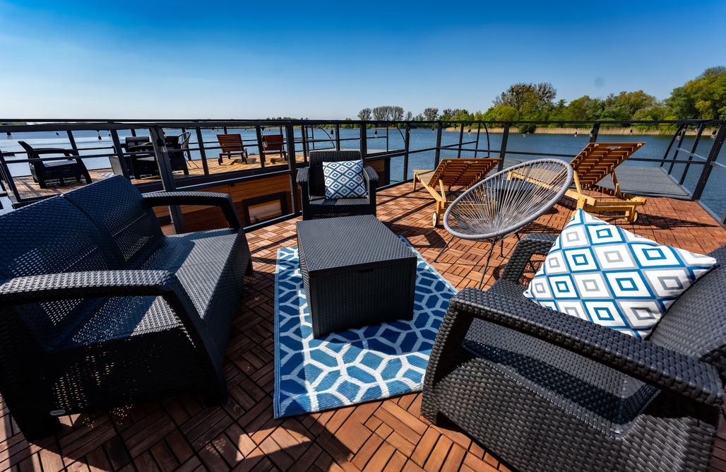 noclegi AlohaCamp Domki na wodzie z sauna 1