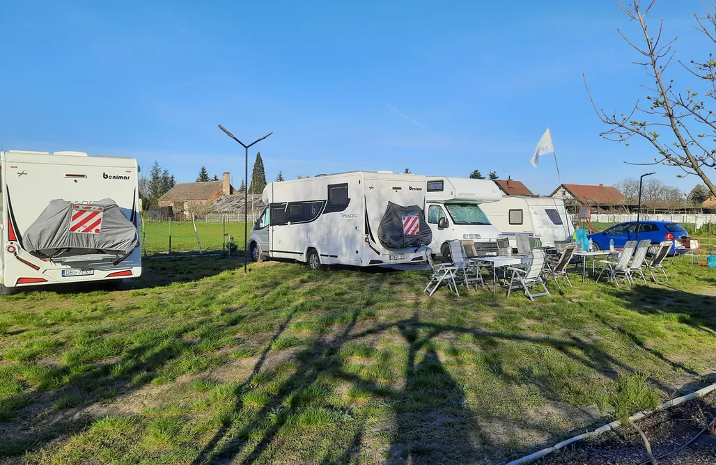 Pole Namiotowe Kraków Camping Kacper  1