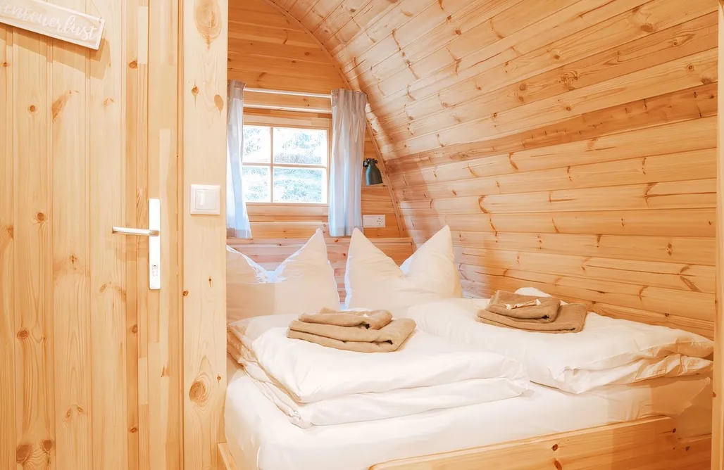 AlohaCamp Deluxe Chalet + Whirlpool 2