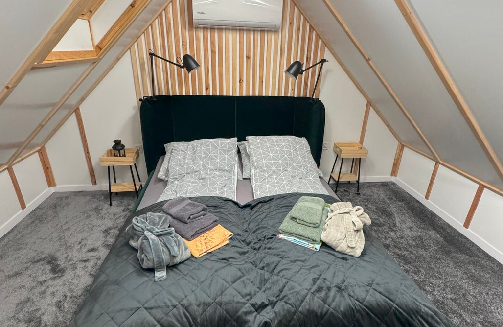 AlohaCamp Włókna Inn Ciemna Stodoła 2