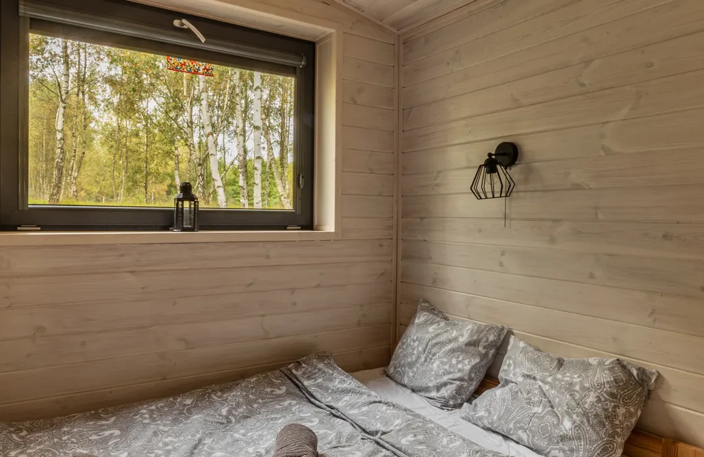 AlohaCamp Brzozowisko Tuchomko - domek całoroczny 2