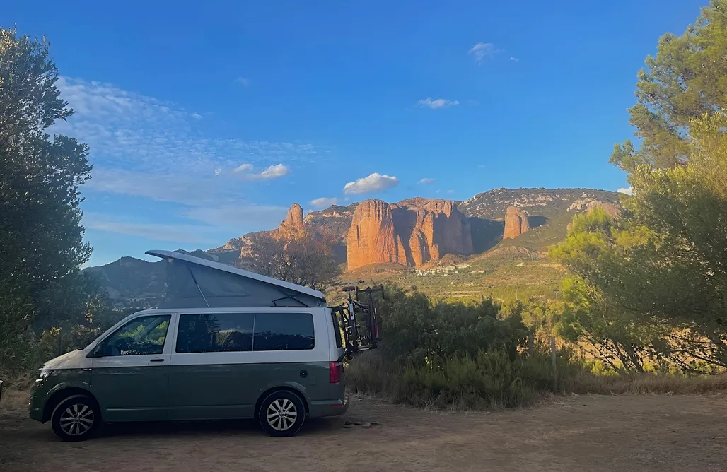 Alojamiento en Soria Camping Armalygal - Sitios para caravanas, autocaravanas y tiendas 2