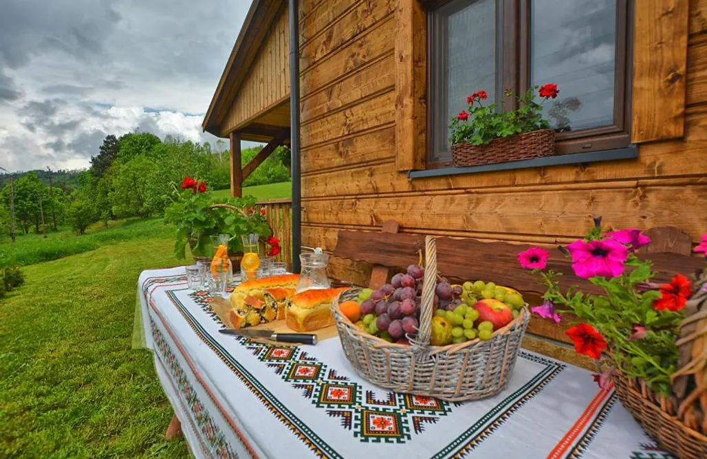 noclegi AlohaCamp Stacja Żubracze 3