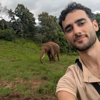 Javier propietario Casa Rústica y Chic con Chimenea