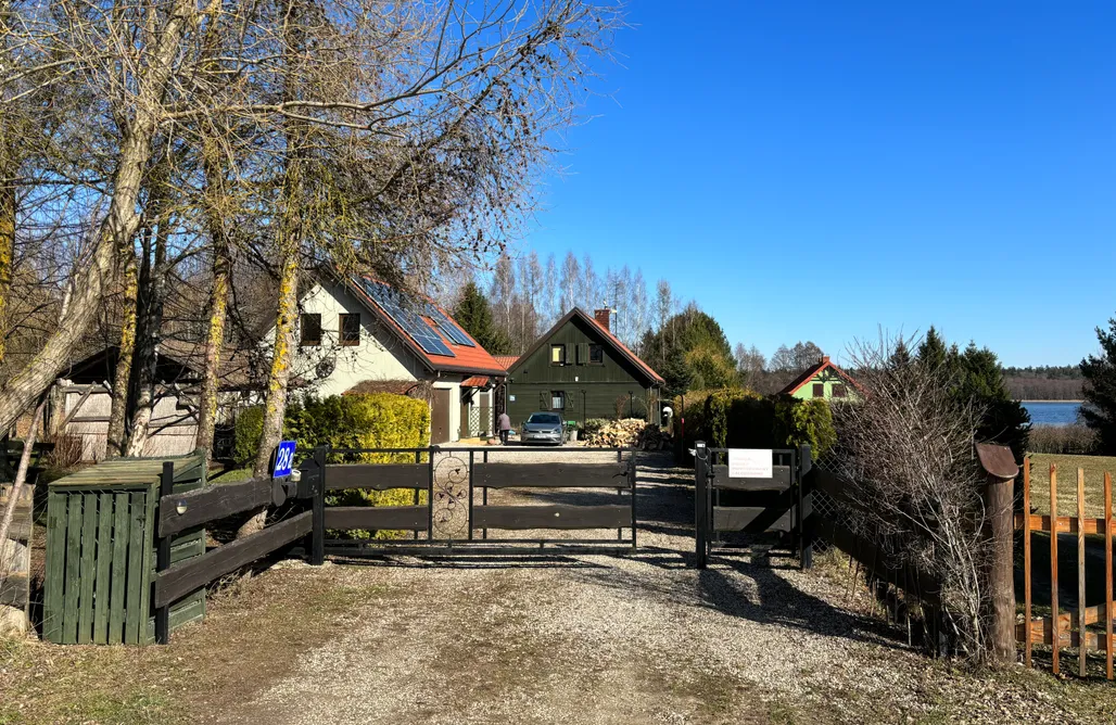 Domek na Mazurach z Własną Linią Brzegową Dom Między Jeziorami 2