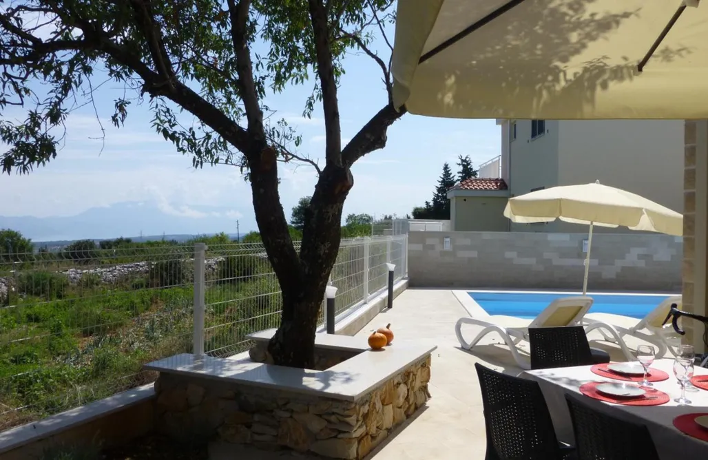 Dinoti Villas AlohaCamp