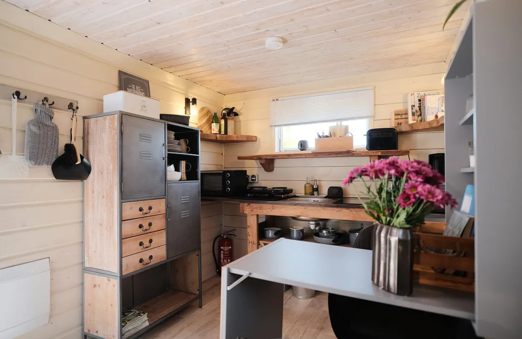 AlohaCamp Tinyhouse Silver 4