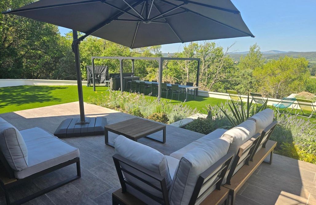 AlohaCamp accommodation Villa du Belvédère, piscine intérieure, spa et hammam 5