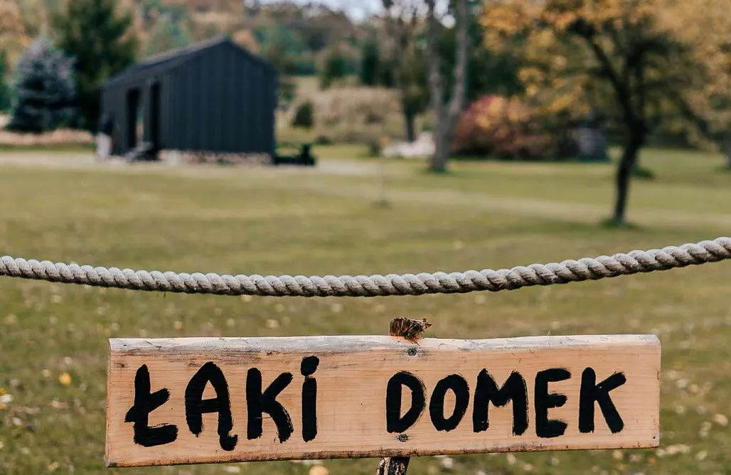 noclegi AlohaCamp Łąki Domek 1