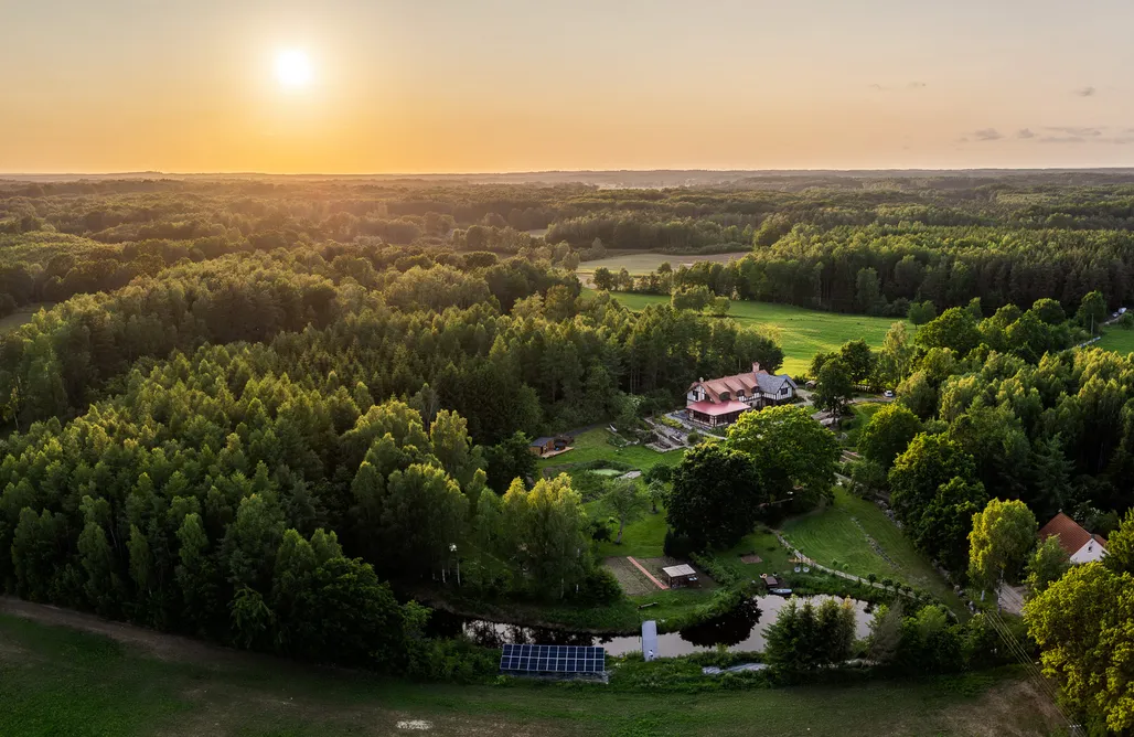 Domek Na Wynajem 🏡 Dworek Głogowiska 1