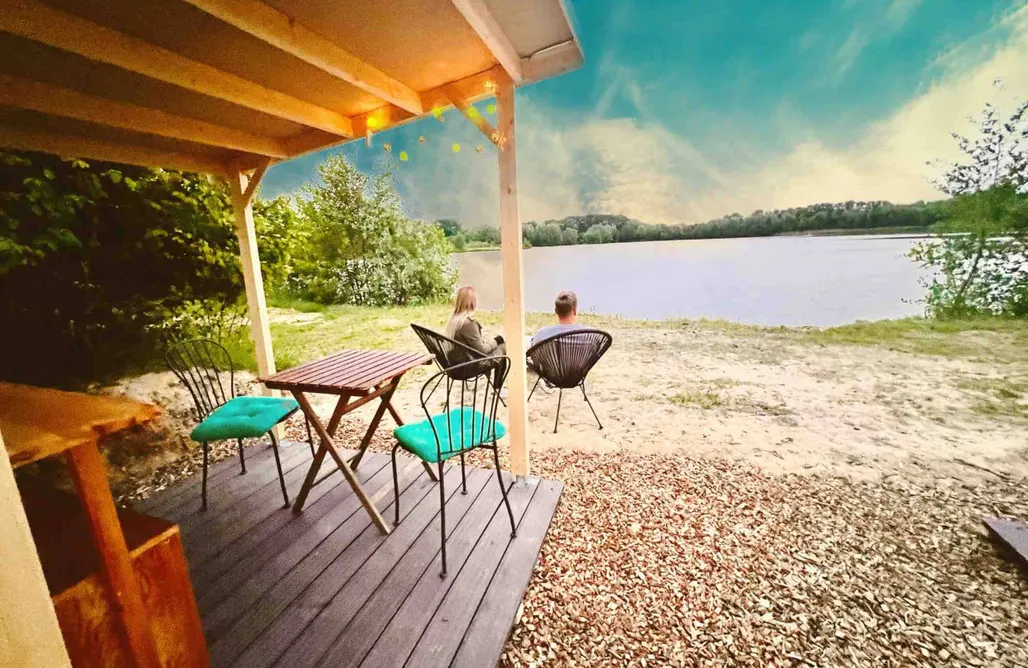 First Minute Romantik pur | Euer Bett unterm Sternenhimmel 1