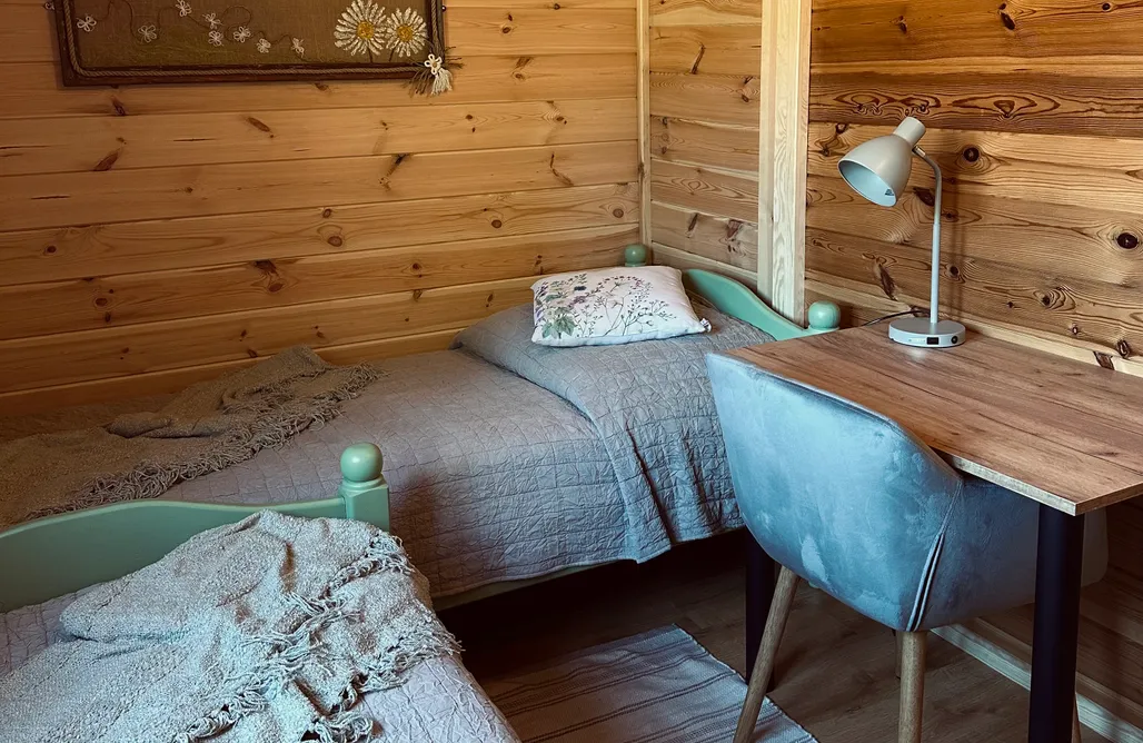 AlohaCamp Domek nad stawem Uroczysko 3