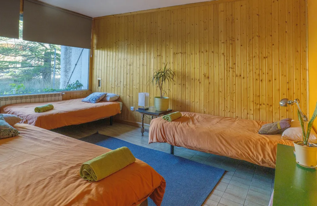 AlohaCamp Habitacion triple con baño compartido 4