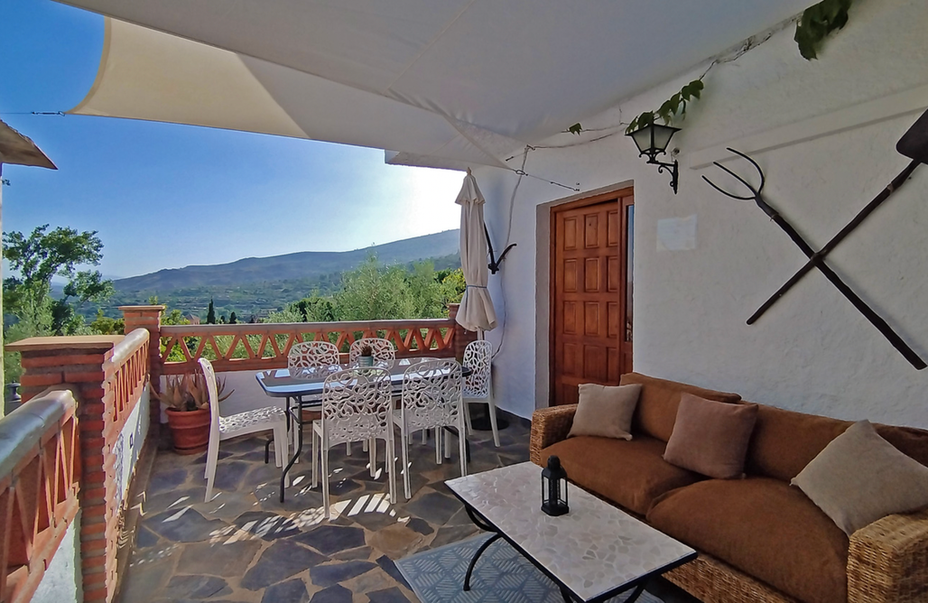 AlohaCamp Balcón de Válor: casa con terraza 1