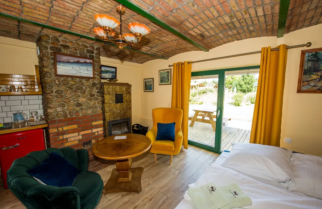 AlohaCamp Obora 2