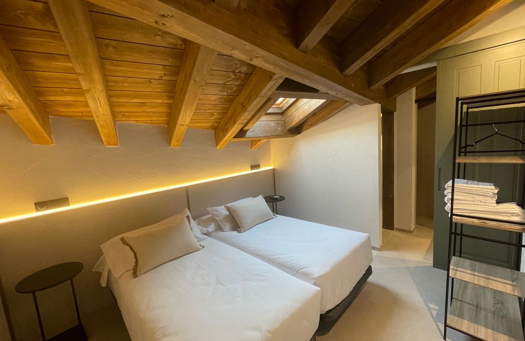 AlohaCamp Habitación doble abuhardillada 1