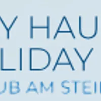 Rona und Yianni host Tinyhaus Marie 