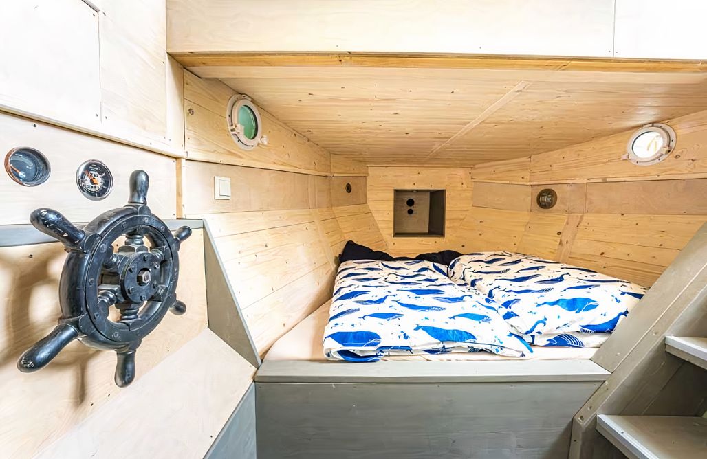 AlohaCamp Baumschiff Moby Dick 3