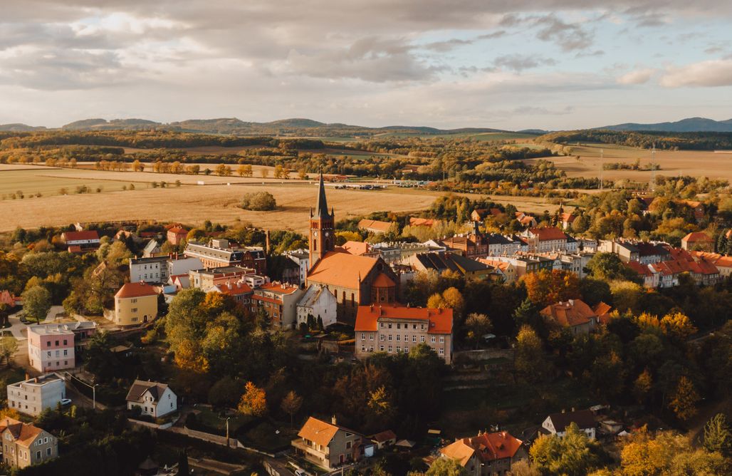 alojamientos AlohaCamp Miejsce kamperowe - Winnica Niemczańska i Hotel Niemcza Wino 3