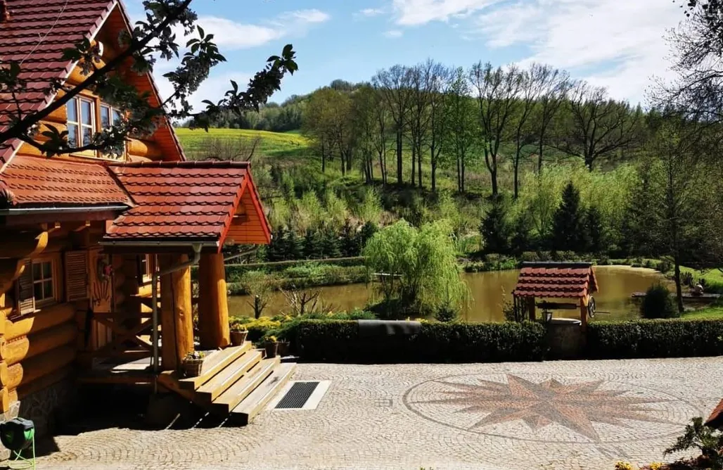 Agroturystyka Lubuskie Chata Zbychówka
 2