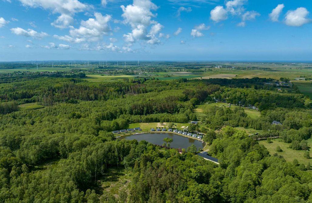 AlohaCamp accommodation Domki nad stawem. Na Spławiu 3