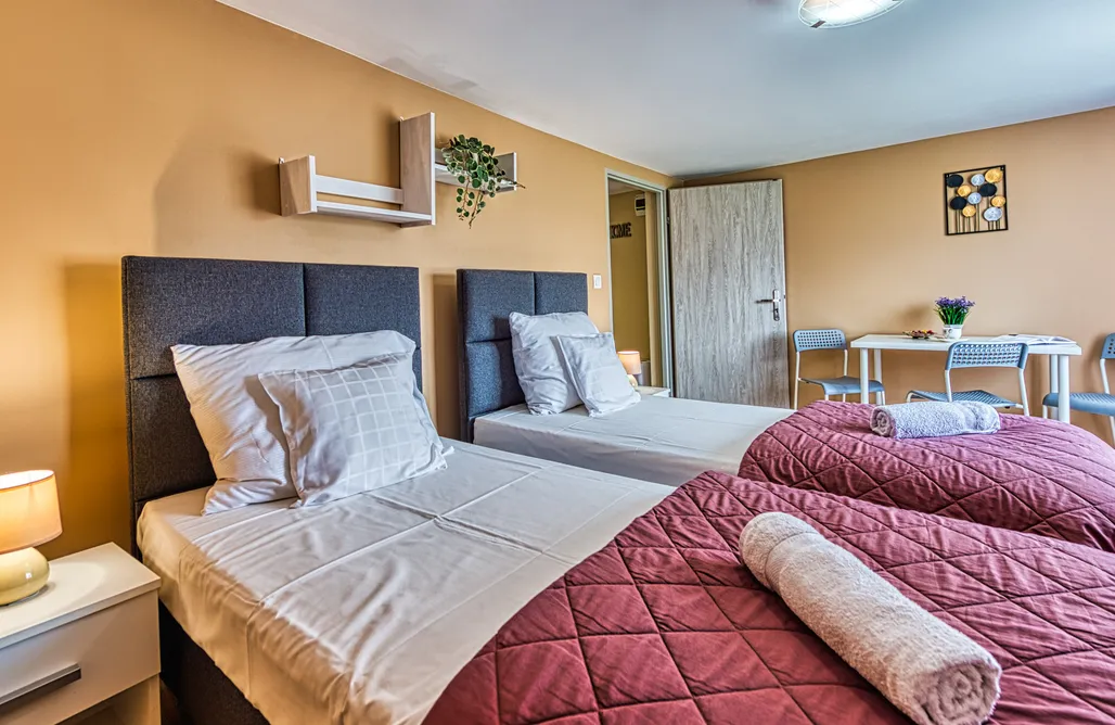 AlohaCamp Apartament z Dwoma Sypialniami i Balkonem 4