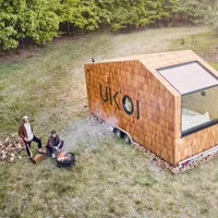 Gaja gospodarz UKOI Mikrohotel na polanie - mały domek - Kręgi