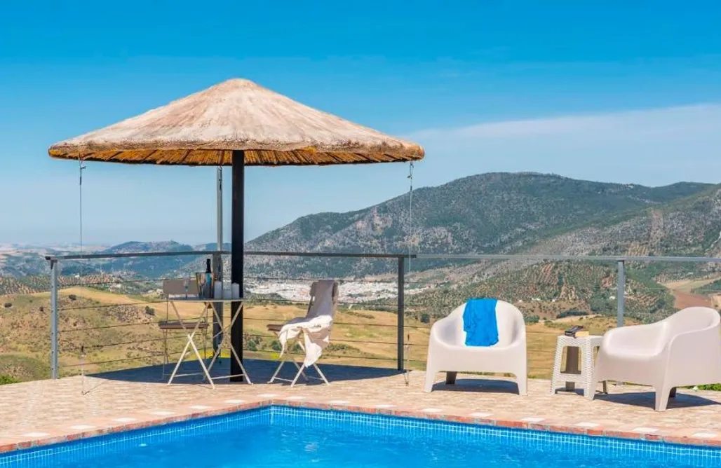 Alojamiento en Algodonales Cortijo Granaino 1