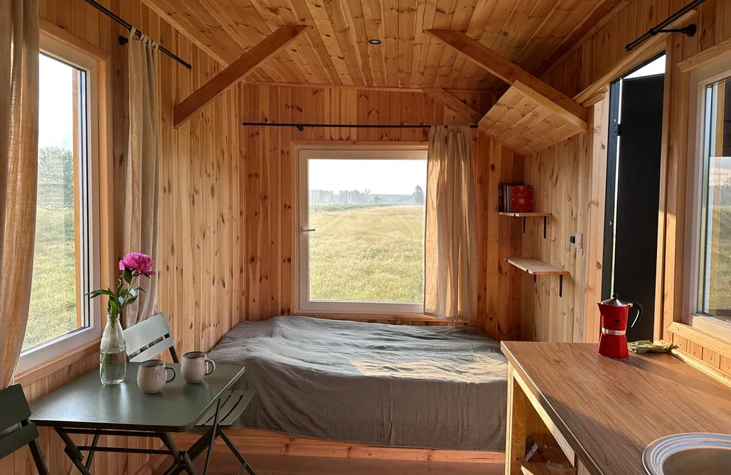 AlohaCamp Łąkowy wóz  2