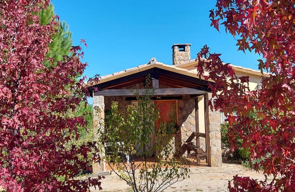 AlohaCamp accommodation Rural Las Viñas Casa Amarilla 2