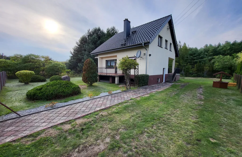 Domki nad Jeziorem Dolnośląskie Ferienhaus nahe eines Badesees

 2