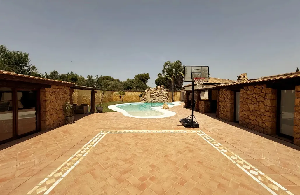 Colosal Sevilla AlohaCamp