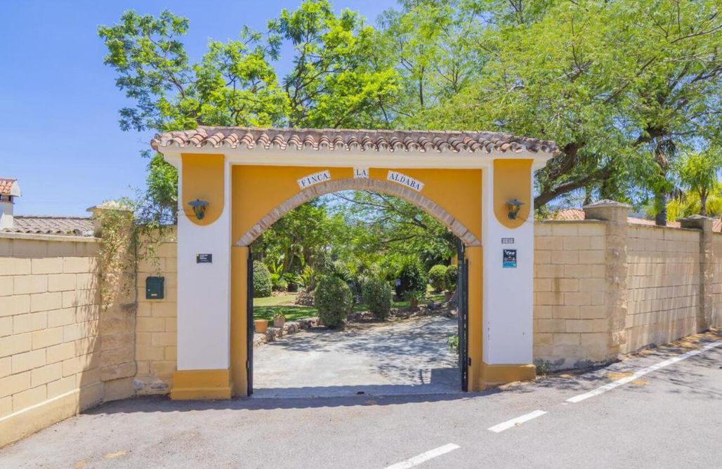 noclegi AlohaCamp Casa Rural La Aldaba Family 1