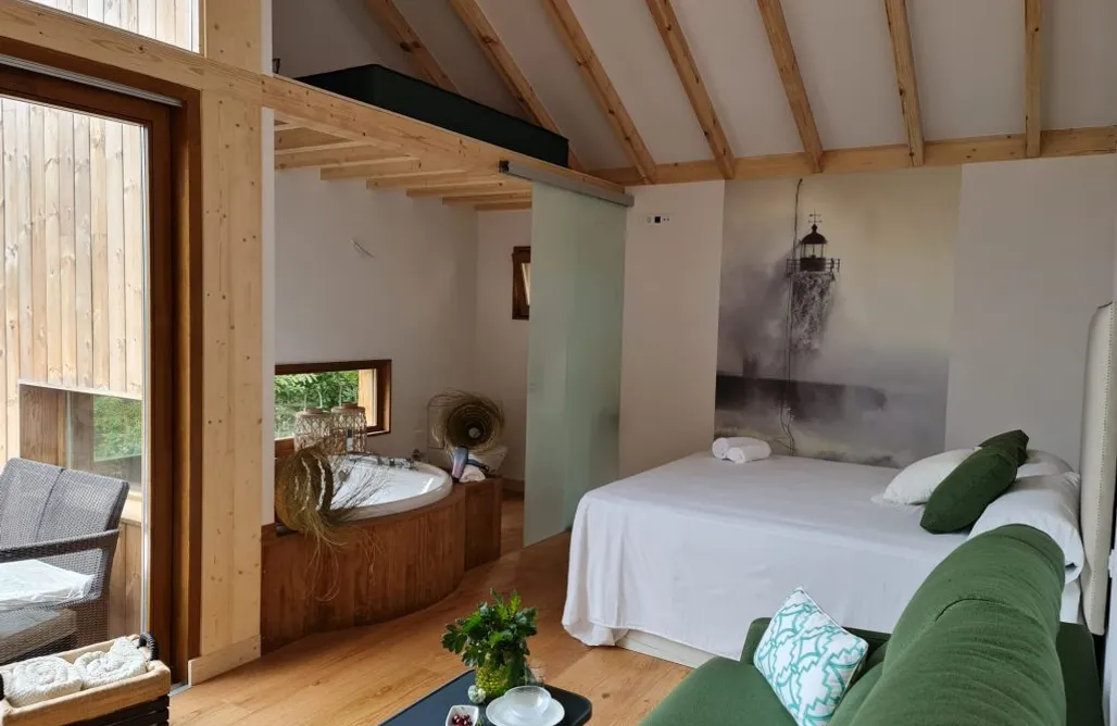 Alojamiento en Galicia Cabanas de Udra  1