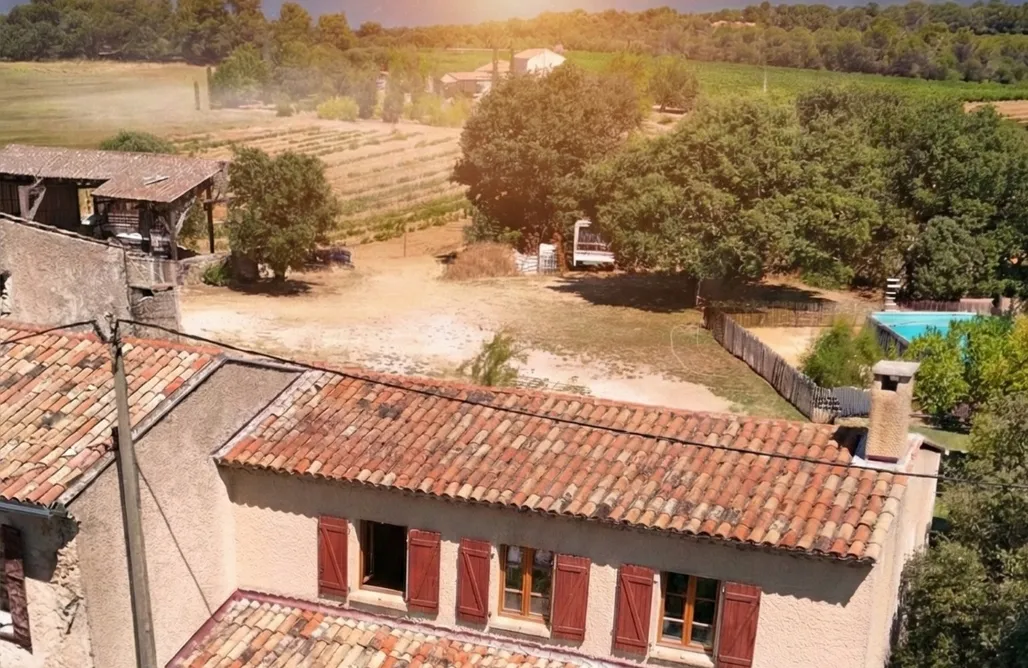 Glamping Auvergne-Rhône-Alpes Domaine Mas Camp Fourca Mas privatif en sud luberon  1