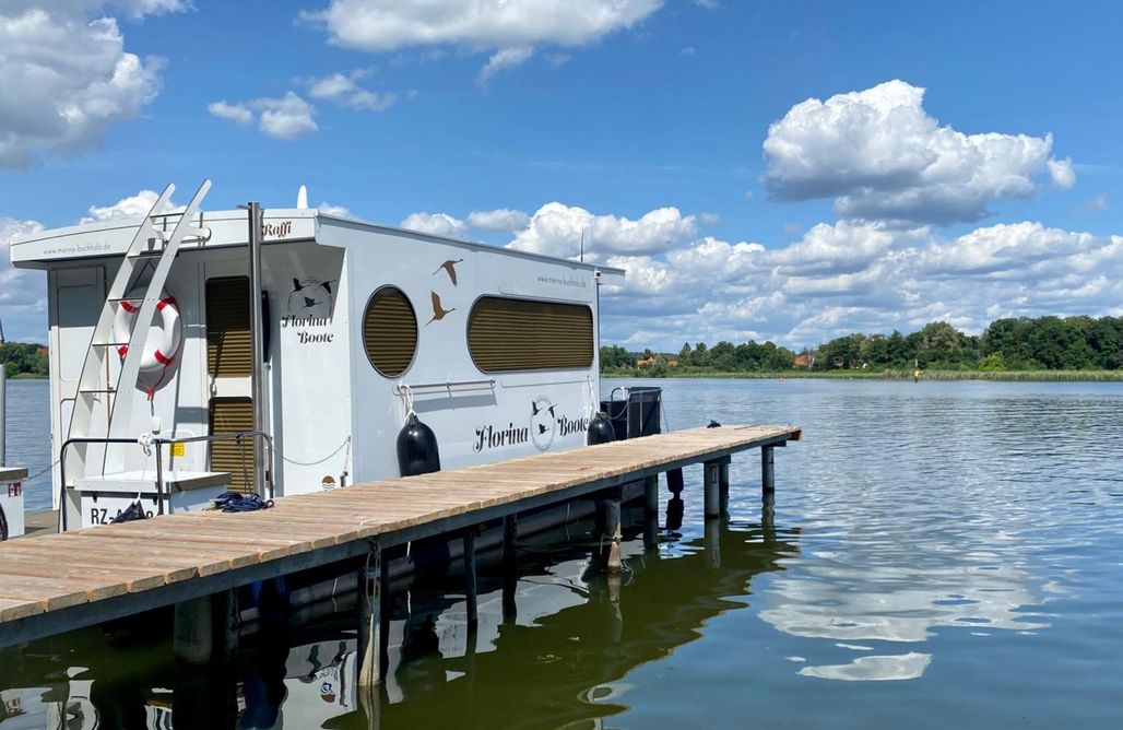 AlohaCamp accommodation AhoiWerder Rollyboot Florina  2
