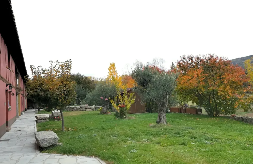 Hotel con Piscina Privada Madrid Casas Mirador del Gato I y II 3