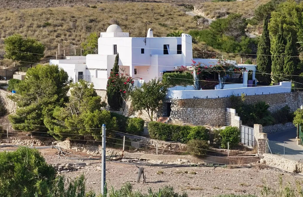 noclegi AlohaCamp Villa con vistas al mar Aguamarga 2