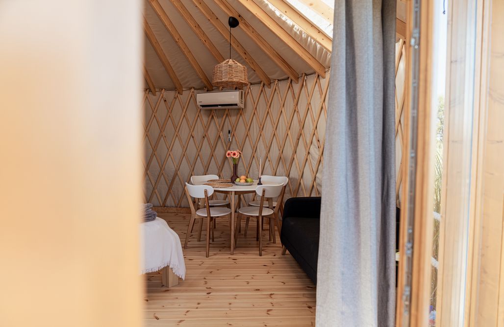 AlohaCamp Jurta na wodzie 2