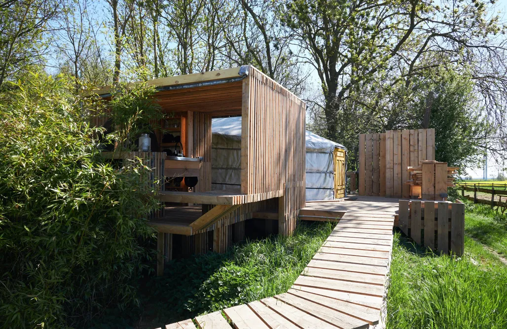 Jurte am Feld AlohaCamp