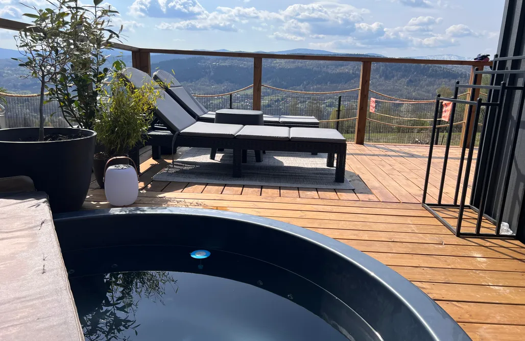 Tiny House Okno na Beskidy AlohaCamp